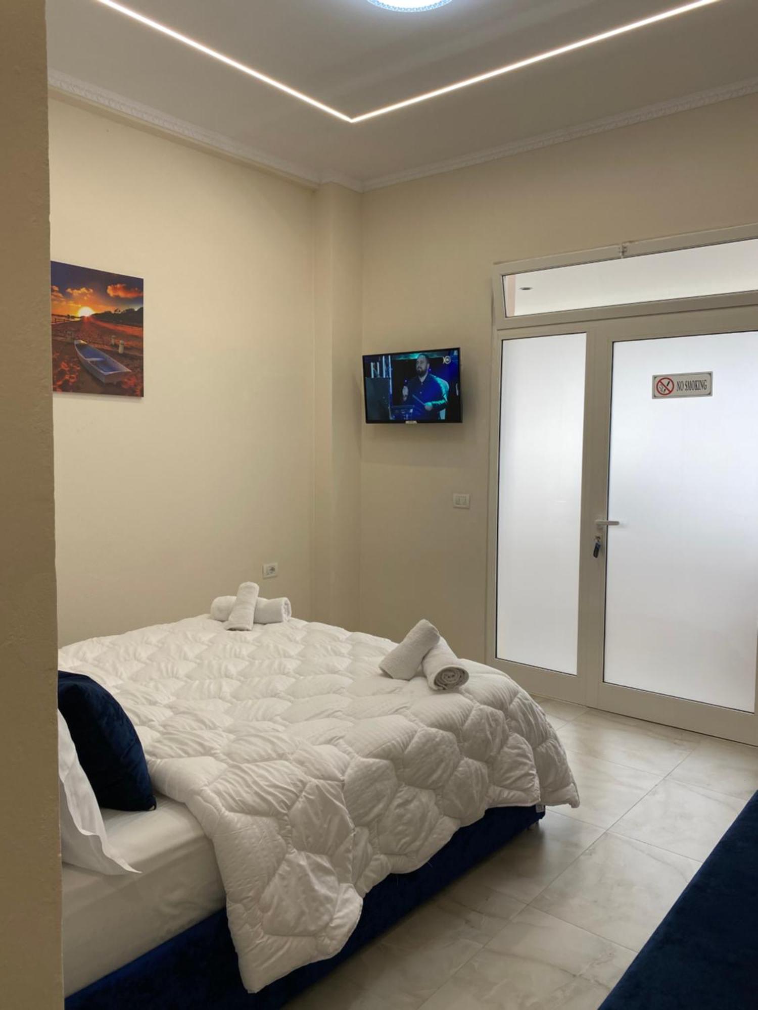 Troy Aparthotel Durres Exterior photo