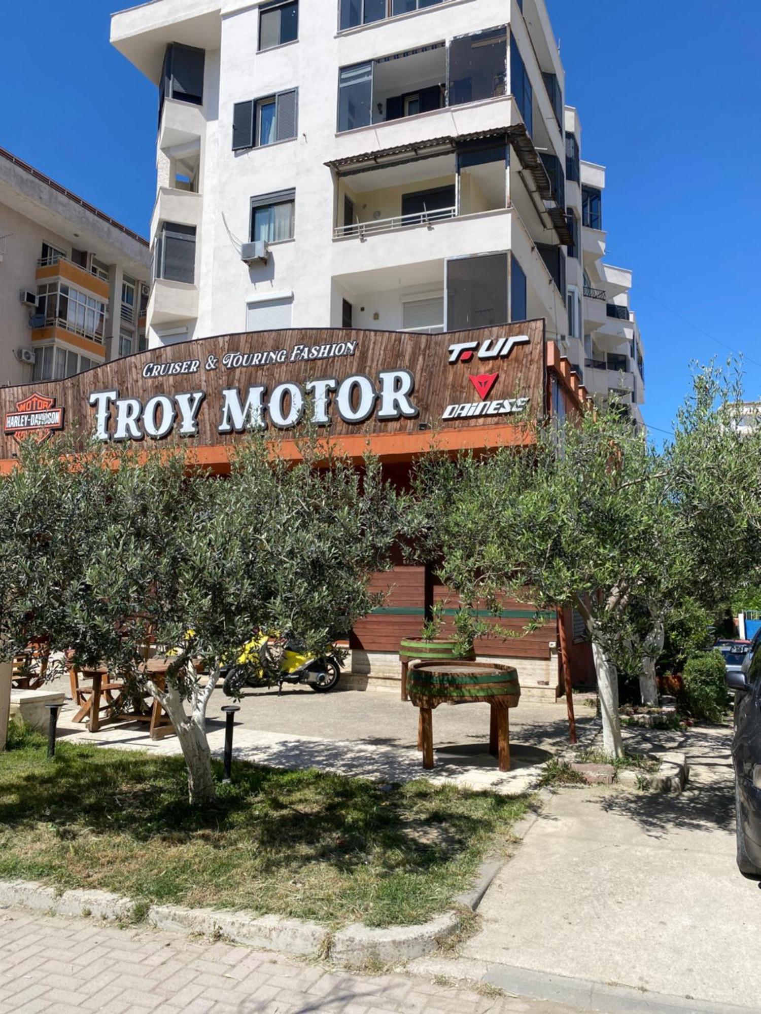 Troy Aparthotel Durres Exterior photo